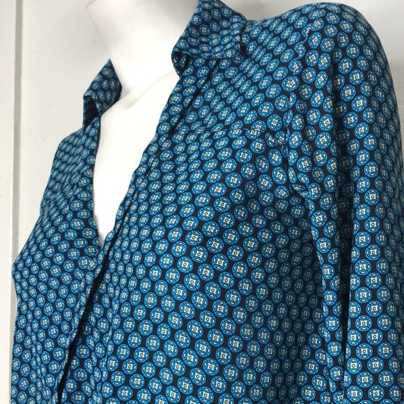 Forever 21 Wrap Style Medallion Print Career Top Blouse Shirt Sz S - Picture 3 of 11